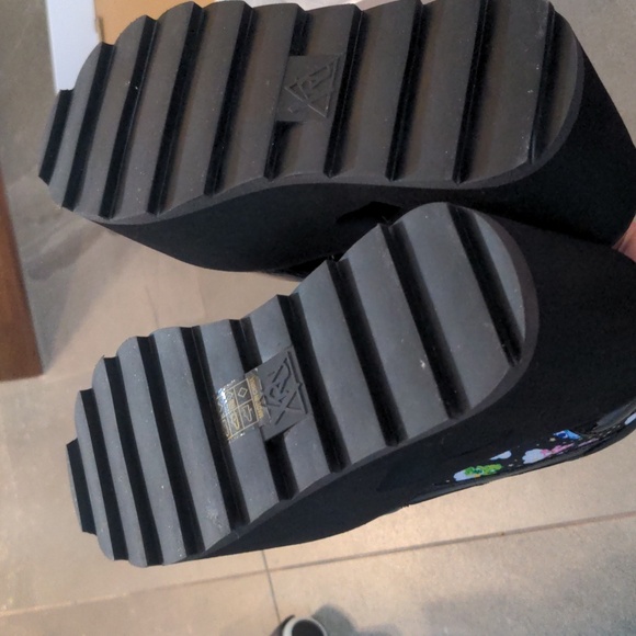 Care Bear platform yru - Picture 3 of 4